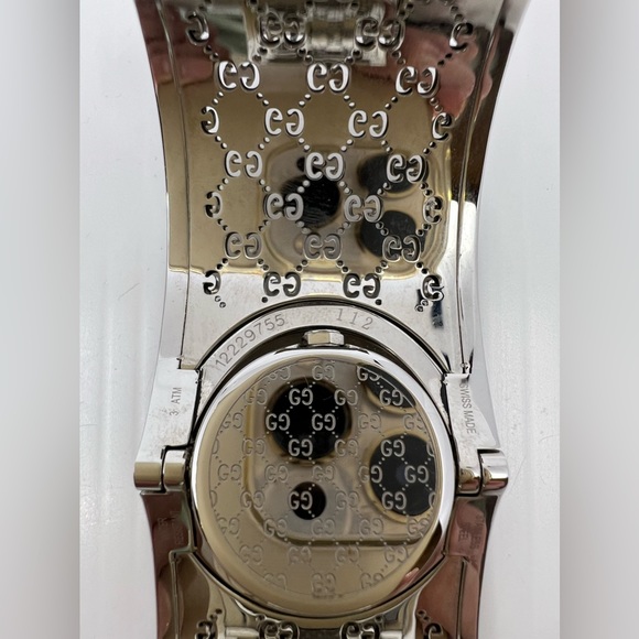 Gucci Twirl Stainless Steel Bangle Bracelet Watch - Picture 13 of 16